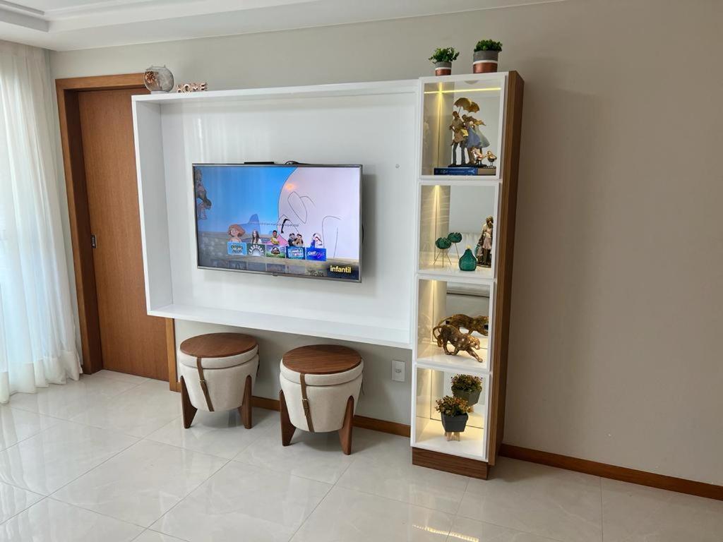 Magnifico Apartamento: Beachfront Charm with 3 AC Rooms & 4 Balconies Guarapari Exterior photo